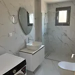 Poseidon 77b Luxury Residences *