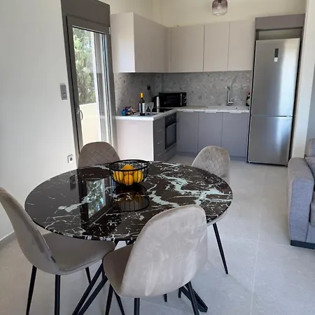 Poseidon 77b Luxury Residences * Loutráki