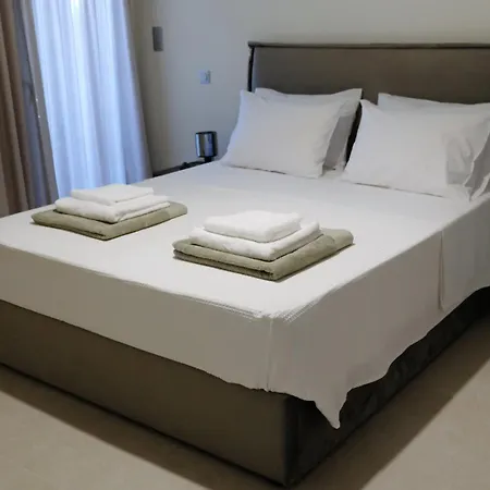Poseidon 77b Luxury Residences *