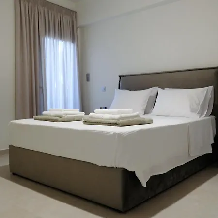 Poseidon 77b Luxury Residences 公寓 *