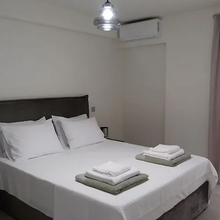 公寓 Poseidon 77b Luxury Residences *