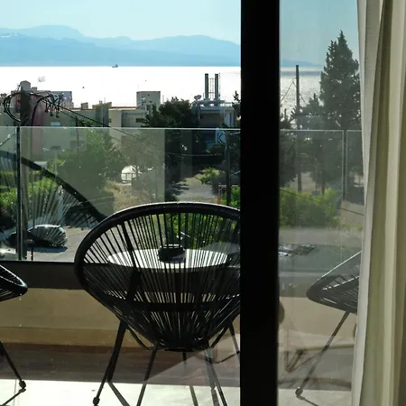 Poseidon 77b Luxury Residences *
