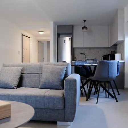 Poseidon 77b Luxury Residences *