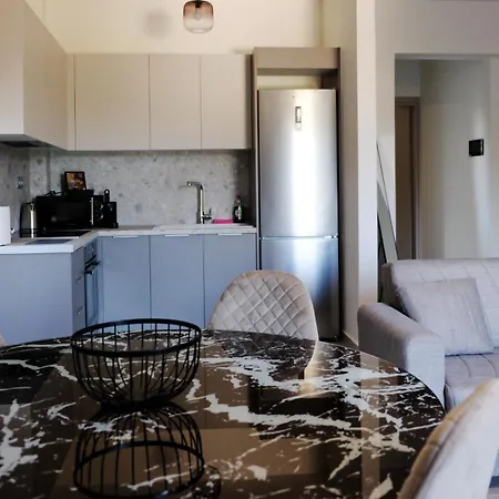 Poseidon 77b Luxury Residences *
