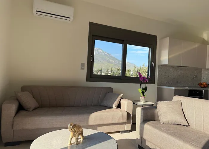 Poseidon 77b Luxury Residences